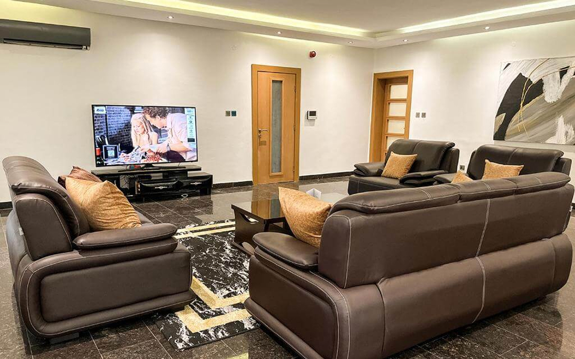 Apartment Interior (32)