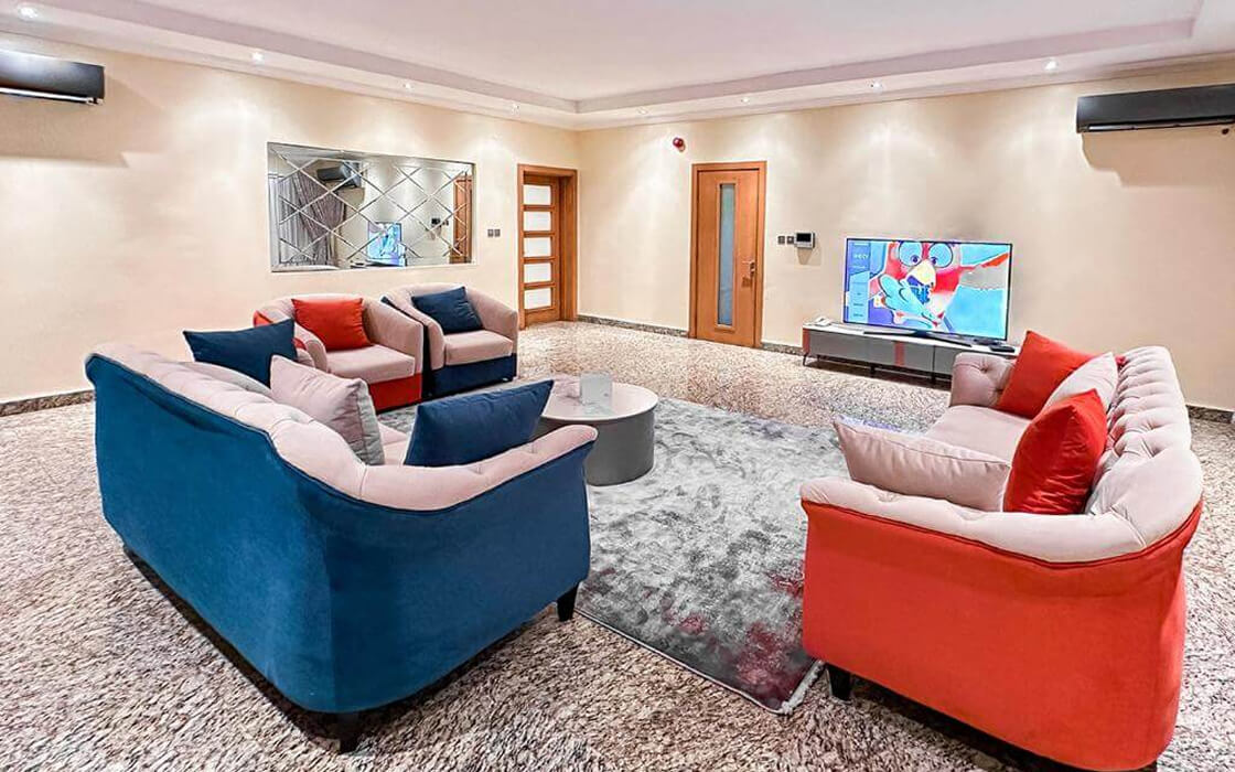 Apartment Interior (74)